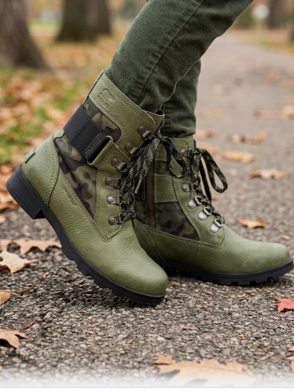 Sorel Kids Girls Olive Green Lace-Up Waterproof Boots - camo print -fall fashion
